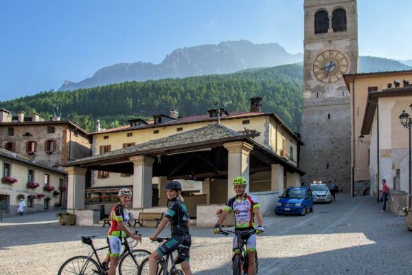 piazzadelkuèrcabormioDD5891CD-6F19-66B6-F4C3-C544BD288105.jpg